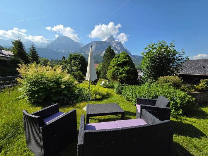 Ferienwohnung für 2 Personen, mit Terrasse und Garten sowie Pool und Ausblick in Ehrwald - 2