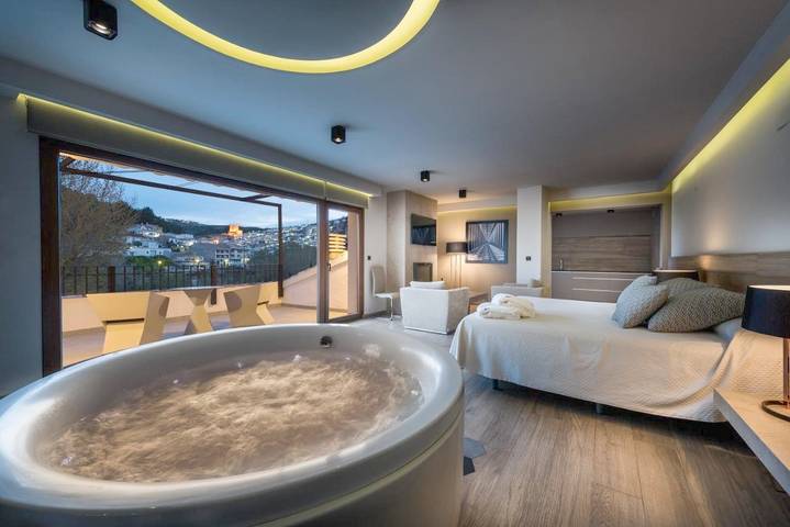 Chalet para 8 personas, con Balcón y Jacuzzi además de Terraza y Jardín en Provincia de Albacete