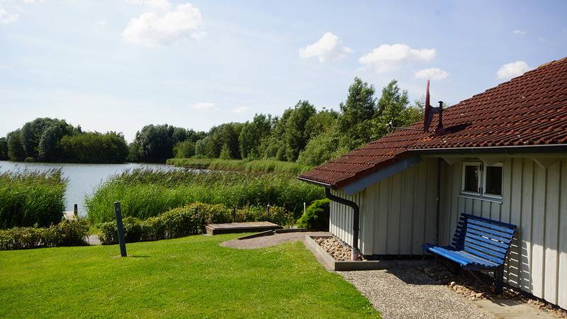 4 Personen Ferienhaus mit Sauna und herrlichem Blick auf den See in Otterndorf in Otterndorf, Cuxland