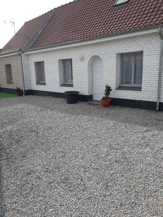 Location de vacances pour 7 personnes, avec Terrasse ainsi que Jardin et Vue à Verton