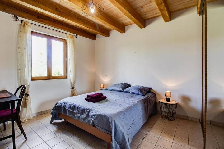 Location de vacances pour 8 personnes, avec piscine ainsi que terrasse et jardin à Salvagnac-Cajarc - 3