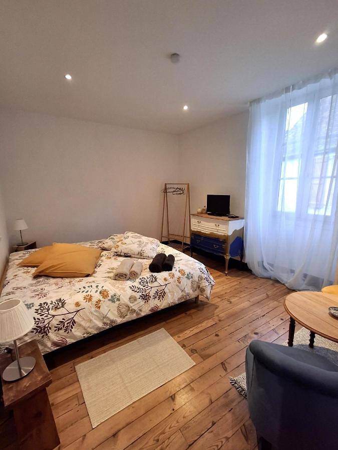 Chambre d’hôte pour 2 personnes, avec Terrasse à Salies-de-Béarn