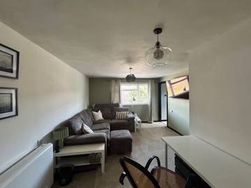 Holiday Letting for 3 People in Chichester, West Sussex, Photo 3