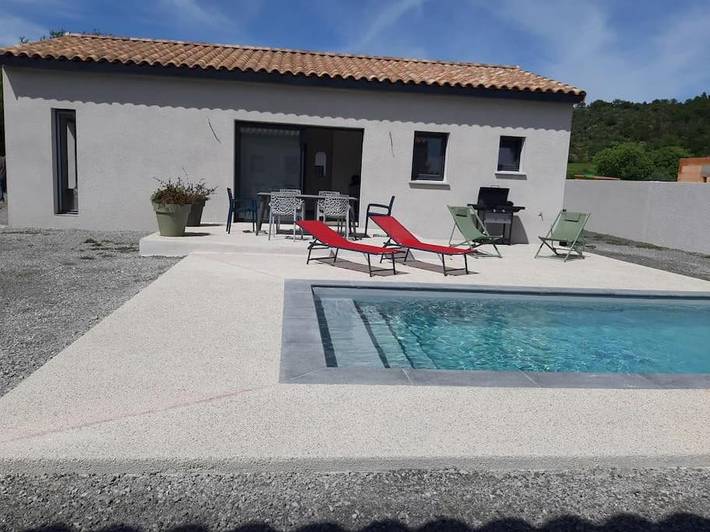 Villa pour 4 personnes, avec terrasse et piscine à Vallon-Pont-d'Arc - 2