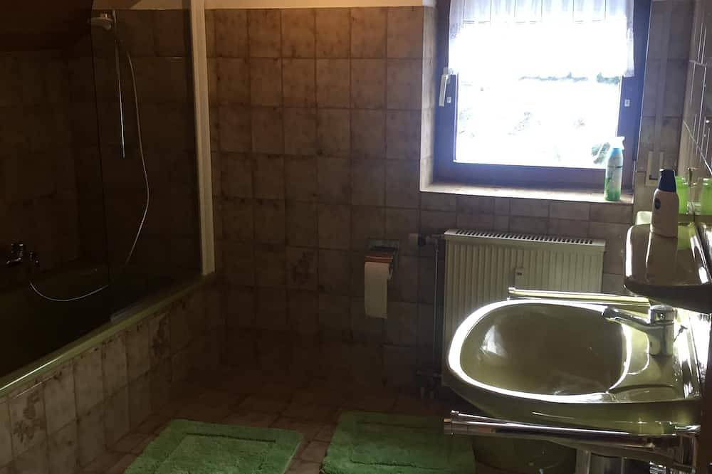 Ganze Wohnung, Arbeiten oder entspannen im Sauerland! in Meinerzhagen, Märkischer Kreis