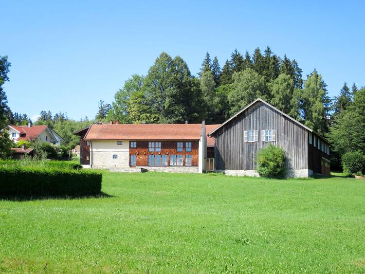 Ferienhaus für 12 Personen, mit Terrasse und Garten