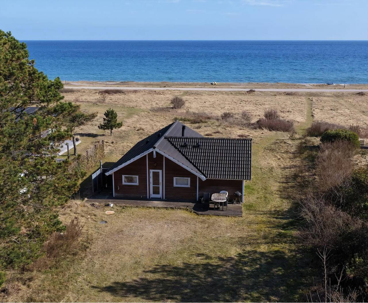 Ferienhaus mit Meerblick und Strand am Haus in Dråby Strand, Ebeltoft
