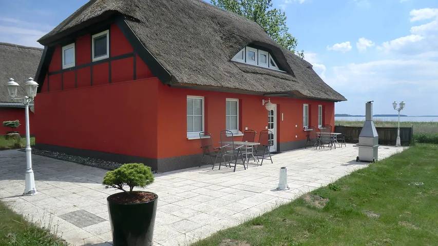 Ferienwohnung für 4 Personen, mit Terrasse in Lütow