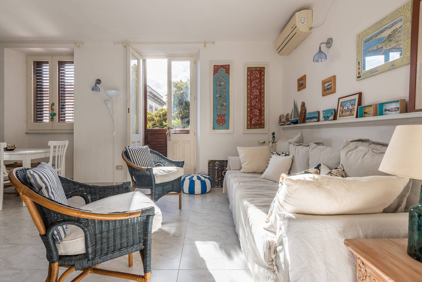 Appartamento intero, Alloggio vacanze 'L'Appartamento nel Corso' con Wi-Fi in Carloforte, Provincia di Carbonia-Iglesias