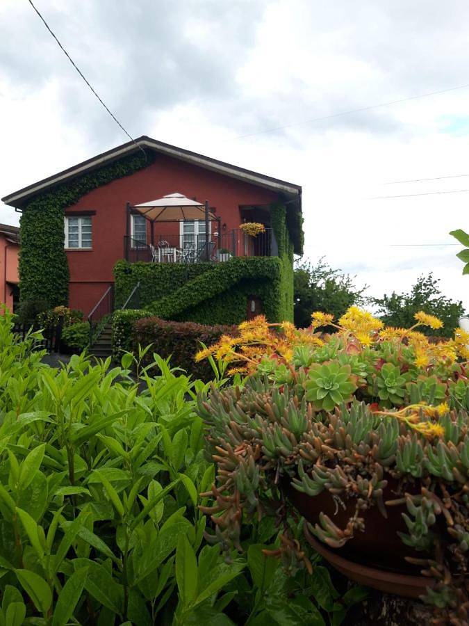 Gîte pour 4 personnes, avec Balcon et Terrasse ainsi que Jardin et Piscine à Lerma