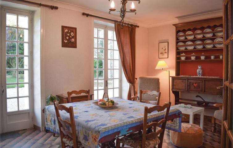 Apartment im Stadtzentrum mit WiFi, TV, Parkplatz und Flussblick in Plancoët, Dinan und Umgebung