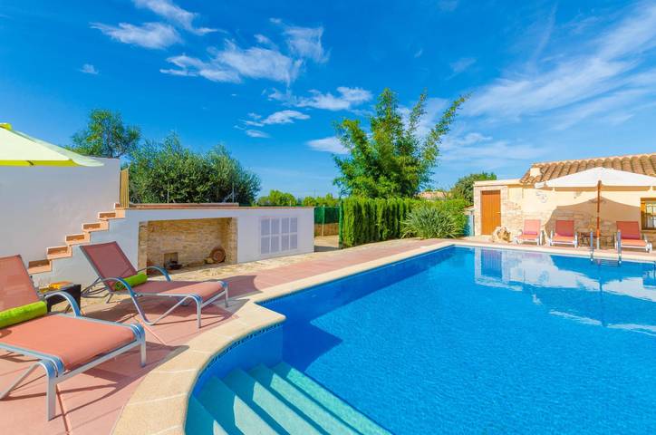 Santa Eulalia Petit - Villa con piscina privada en Santa Margarita. Wifi Gratis in Santa Margalida, Mallorca Norte