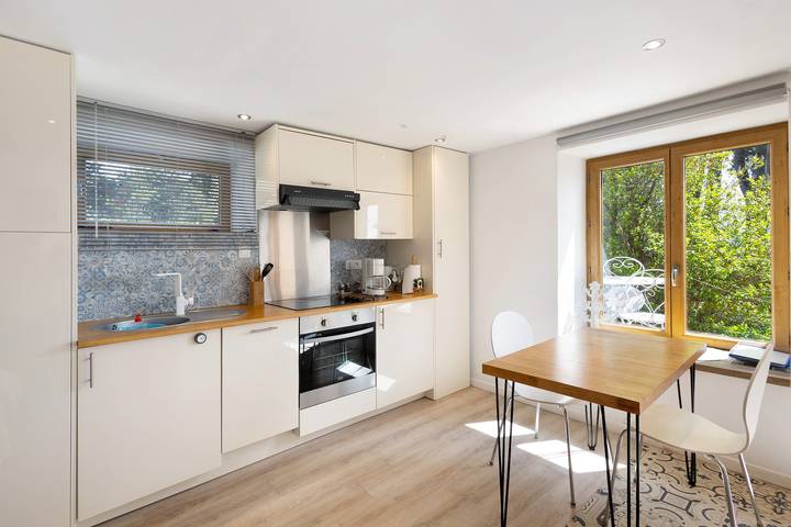 Studio entier, Studio « Sorbier Des Oiseaux » avec vue sur la montagne, terrasse privée et Wi-Fi in Font-Romeu-Odeillo-Via, Parc naturel régional des Pyrénées catalanes
