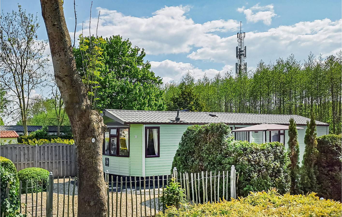 Mobile Home for 4 people with terrace in Franekeradeel, North Sea Netherlands