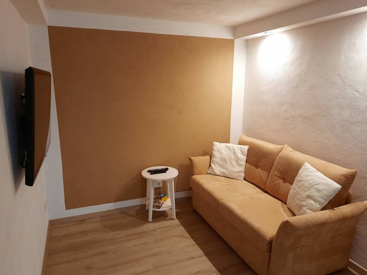 Ganze Wohnung, Apartment 'Ferienunterkunft' mit privatem Garten und Wlan in Fuldabrück, Hessisches Bergland