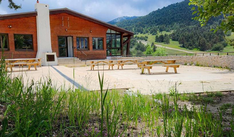 Hôtel pour 2 personnes, avec jacuzzi ainsi que terrasse et sauna à Gréolières - 3