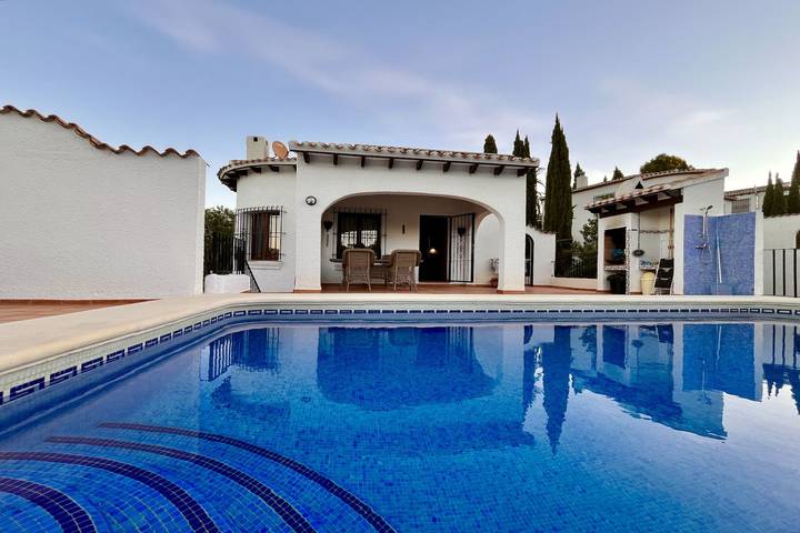 Villa pour 6 personnes, avec terrasse - 1