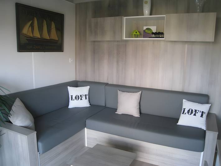 Chalet 'Hetanne 116' mit Pool, privater Terrasse und Wlan in Saint-Benoît-de-l'Aure, Bayeux und Umgebung