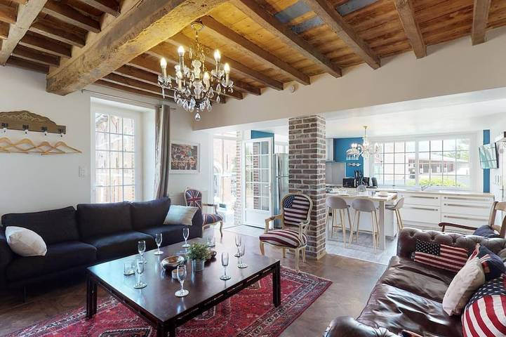 Gîte pour 15 personnes, avec balcon et jardin