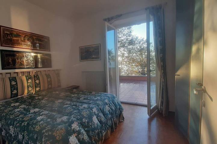 Gîte pour 5 personnes, avec piscine ainsi que balcon et jardin dans Ispra - 2