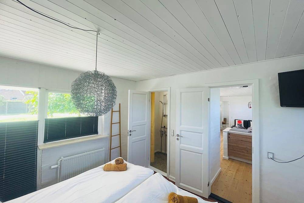 Familie pension for 6 personer med have in Tåsinge