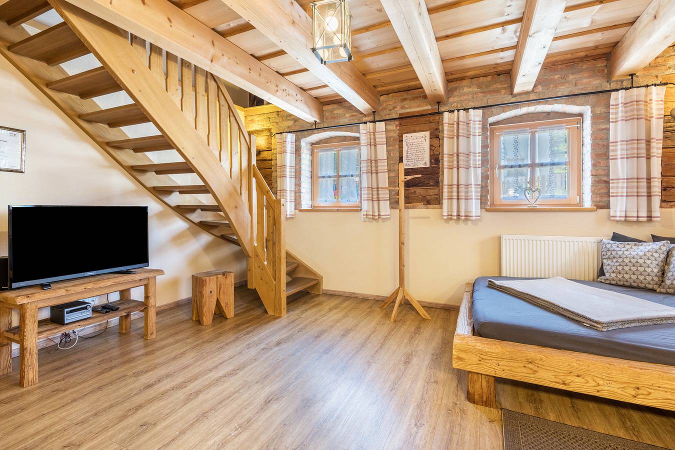 Ganze Wohnung, Ferienwohnung Stod'l mit privatem Pool, privater Terrasse und Wlan in Freyung, Ostbayern