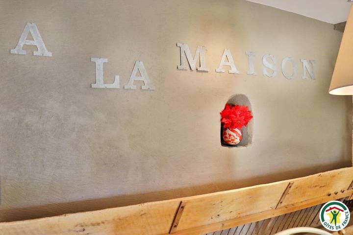 Le Mas De La Maison - 10 Personnes in La Baume-de-Transit, Nyons und Umgebung