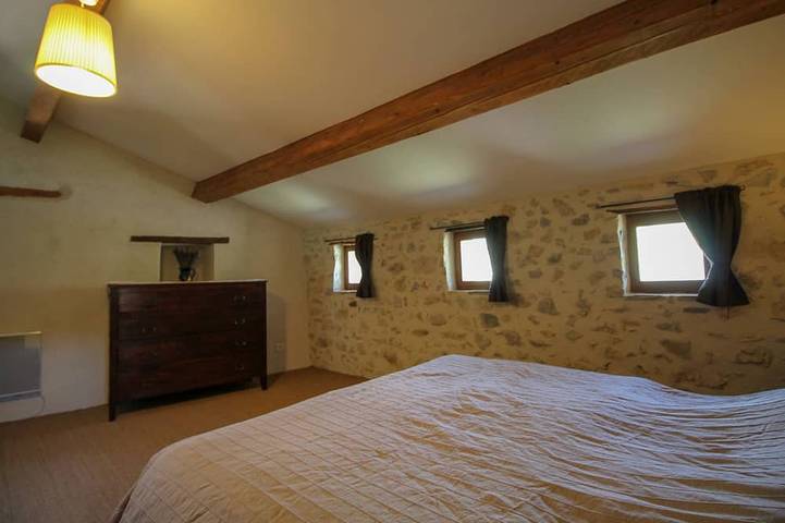 Location de vacances pour 5 personnes, avec terrasse et jardin à Montbrun-les-Bains - 4