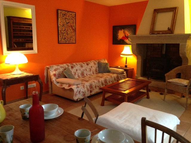 Gîte pour 2 personnes, avec piscine ainsi que jardin et terrasse à Valaurie - 3