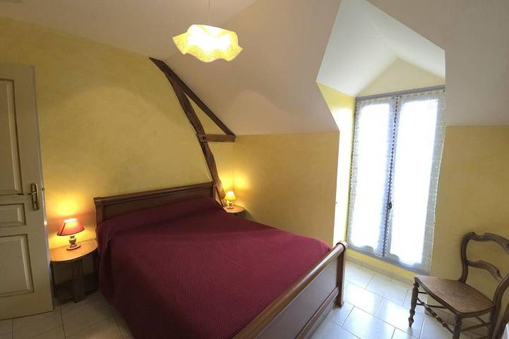 Gîte pour 6 personnes, avec terrasse à Azerat - 3