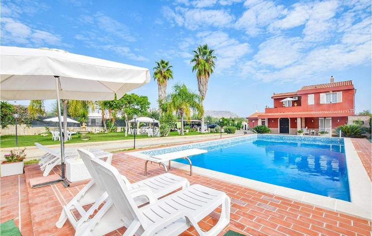 Agriturismo per 6 persone, con Piscina a Siracusa