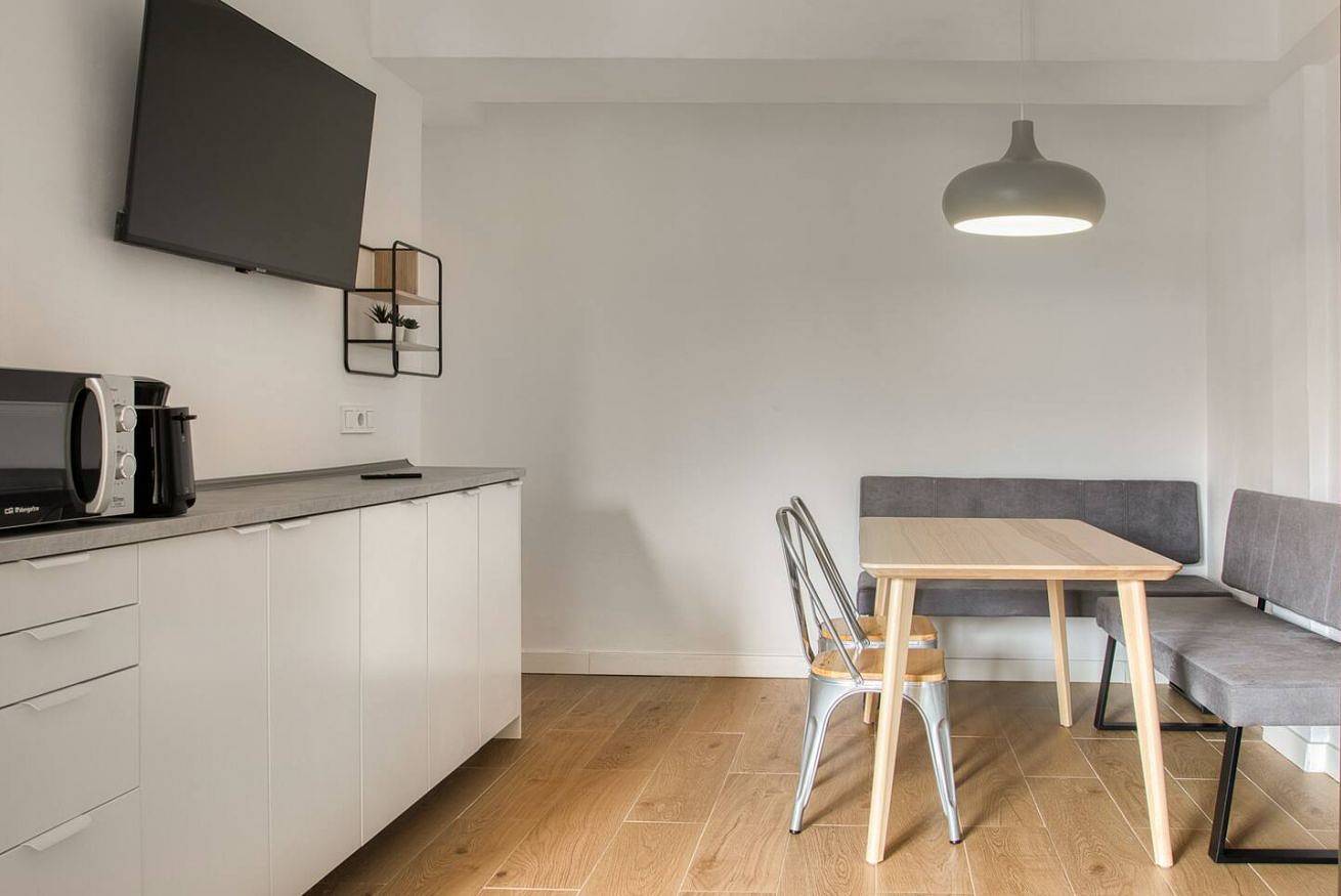 Ganze Wohnung, Gemütliche Ferienwohnung, 2 km vom Zentrum von Oviedo entfernt, mit WLAN und Annehmlichkeiten in Oviedo, Cordillera Cantábrica