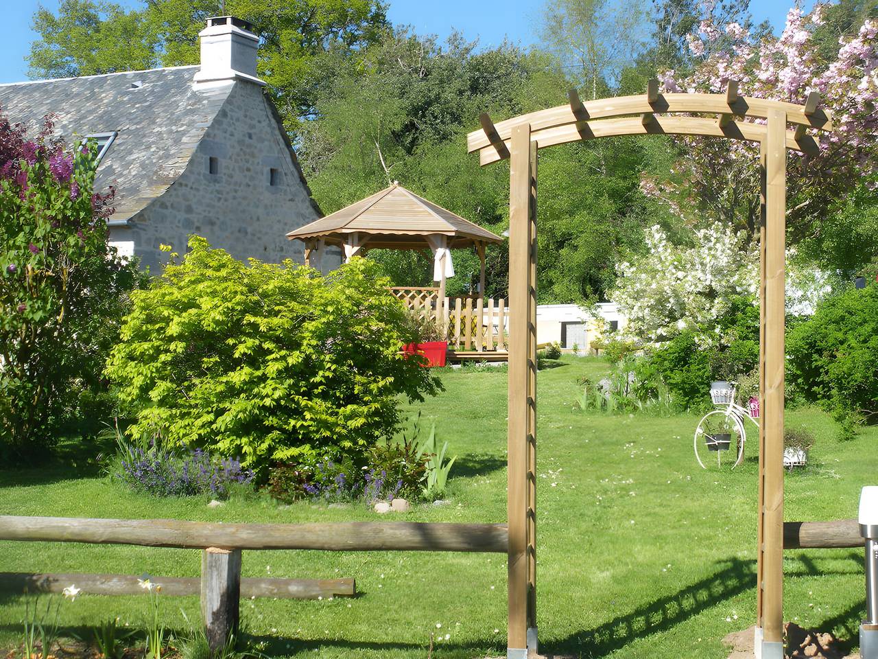 Maison de vacances « Gîte 4 Pers - Les Gîtes de l'Aubrac » avec terrasse, jardin privés et Wi-Fi in Soulages-Bonneval, Parc naturel régional de l'Aubrac