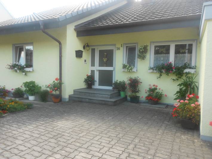 Gîte pour 3 personnes, avec terrasse et jardin à Radolfzell am Bodensee
