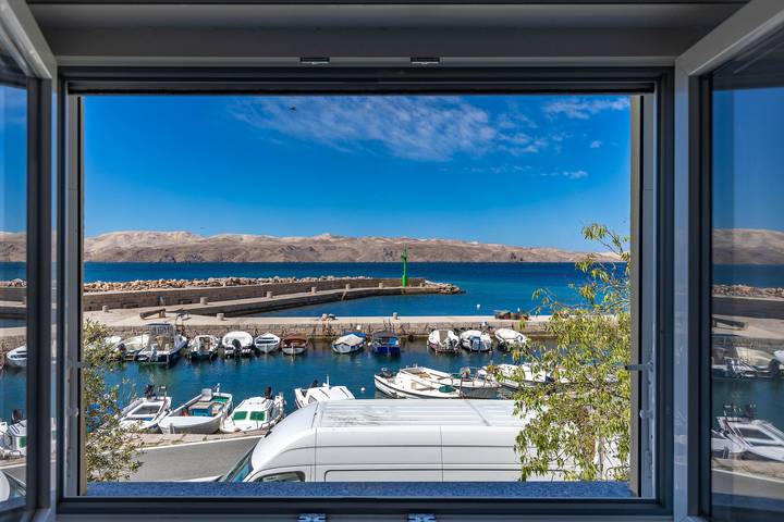 Ferienwohnung für 3 Personen, mit Meerblick in Karlobag