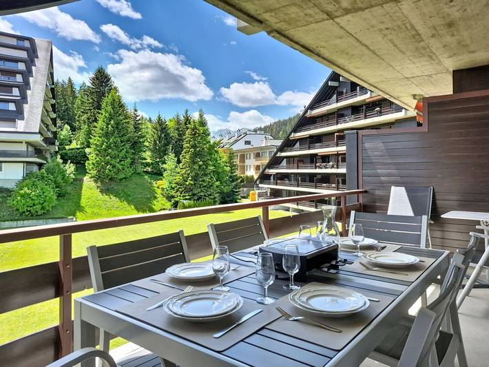 Vacation rental for 6 people, with balcony in Montana (Switzerland)