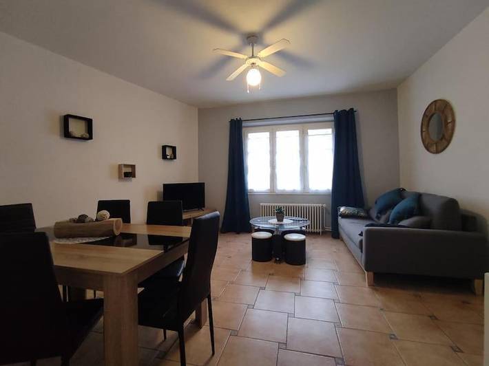 Gîte pour 6 personnes, avec terrasse, animaux acceptés à Issoudun - 4