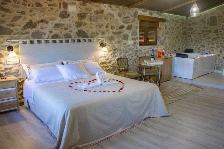 Casa rural para 2 personas, con jacuzzi y terraza, Se admiten mascotas en Costa da Morte - 2