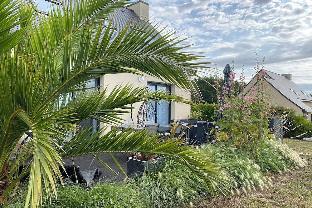 Agradable casa nueva con una vista única del mar y la isla. Playas a 750m in Clohars-Carnoët, Region de Quimper