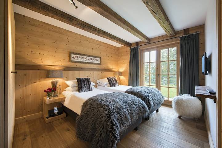 Lussuoso chalet vicino all'ascensore con sauna e sconto del 15% sugli skipass in La Tzoumaz, Riddes