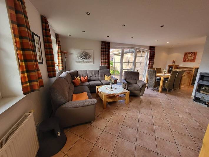 Ferienhaus für 6 Personen, mit Garten und Sauna in Greetsiel - 2