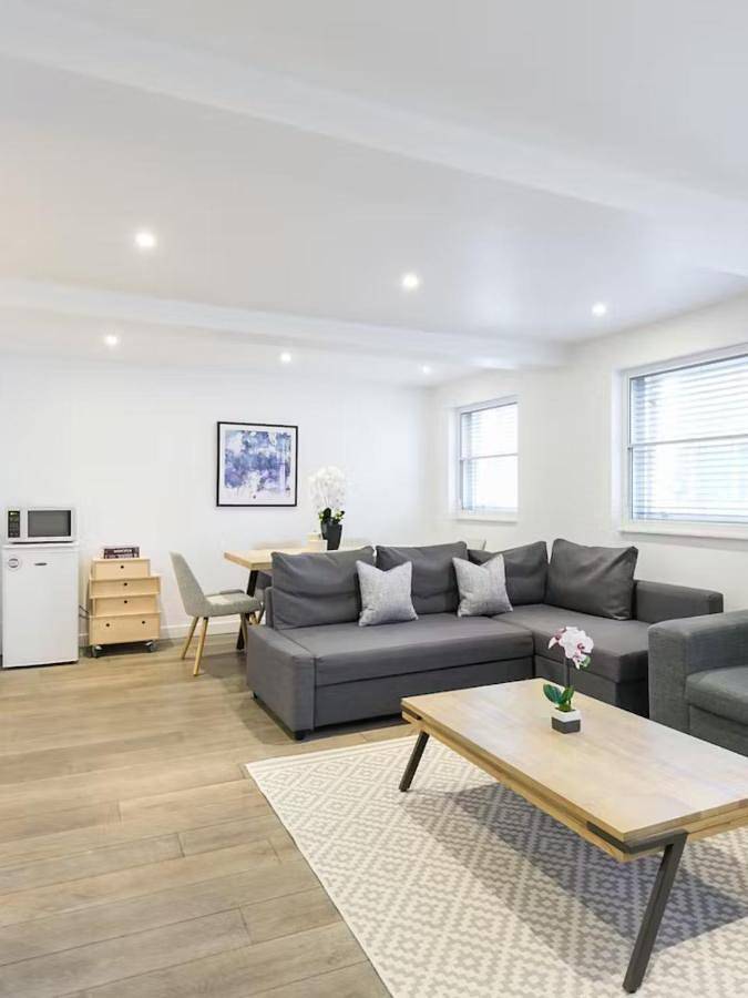Gîte pour 5 personnes, avec vue et terrasse à Margon