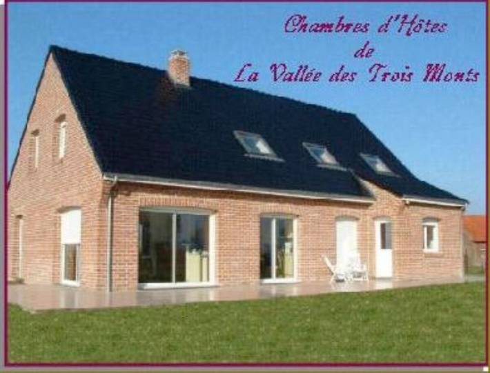 Chambre d’hôte pour 3 personnes, avec Terrasse ainsi que Jardin et Vue à Godewaersvelde