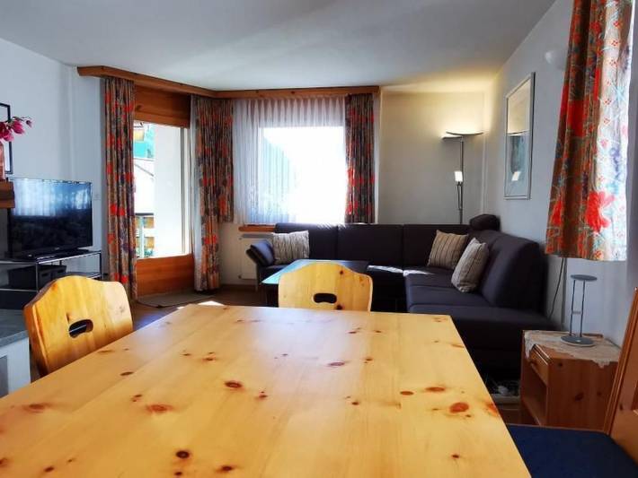 Ferienwohnung für 6 Personen, mit Balkon und Garten sowie Ausblick in Bever - 4