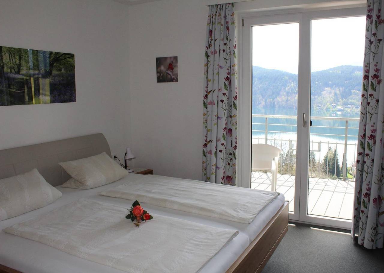 Doppelzimmer mit Seeblick in Millstatt, Bezirk Spittal an der Drau