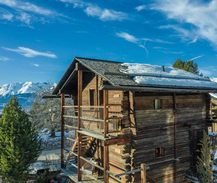 Ferienhaus für 2 Personen, mit Balkon und Terrasse sowie Garten und Sauna in Chalais (Schweiz)