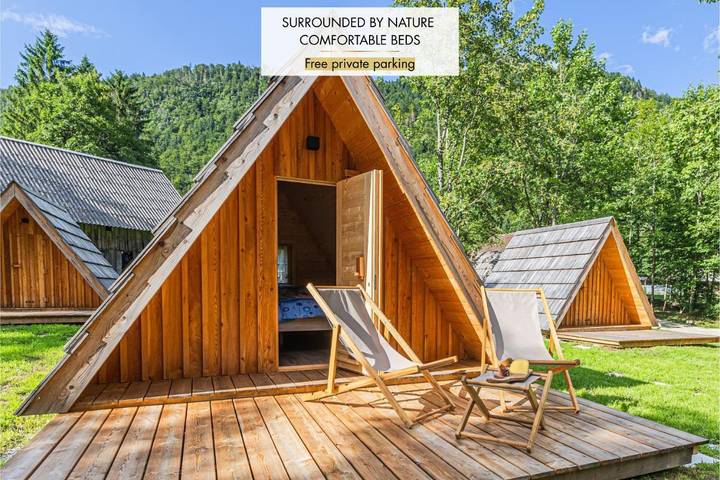 Camping für 2 Personen, mit Terrasse und Garten sowie Ausblick im Triglav Nationalpark