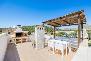 Apartment in Playa del Port de Pollença, Pollença für 4 