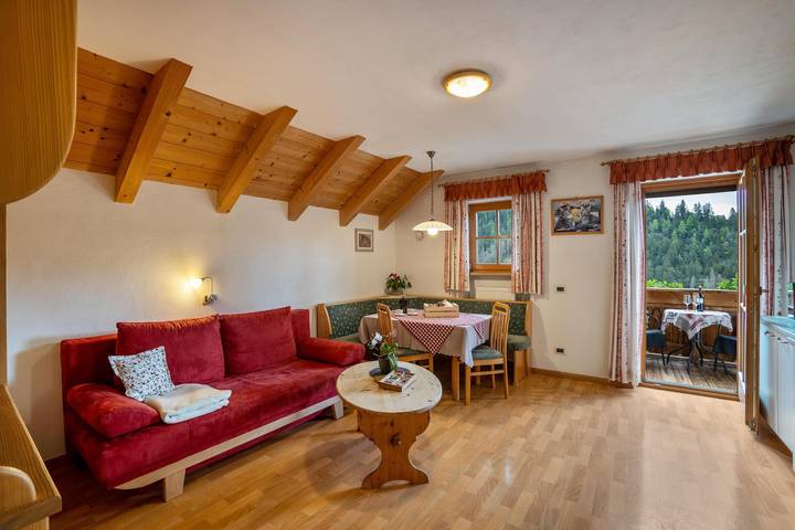 Ferienwohnung für 4 Personen, mit Balkon und Garten in Alta Badia - 3