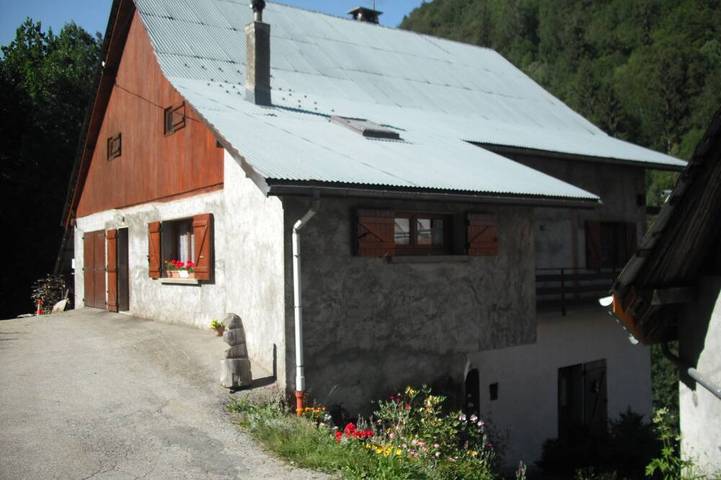 Ganze Wohnung, Allemont Chalet Olle 72 m2 Oisans Vaujany Alpe d'Huez 8 oder 16 couchag in Allemond, Nationalpark Écrins